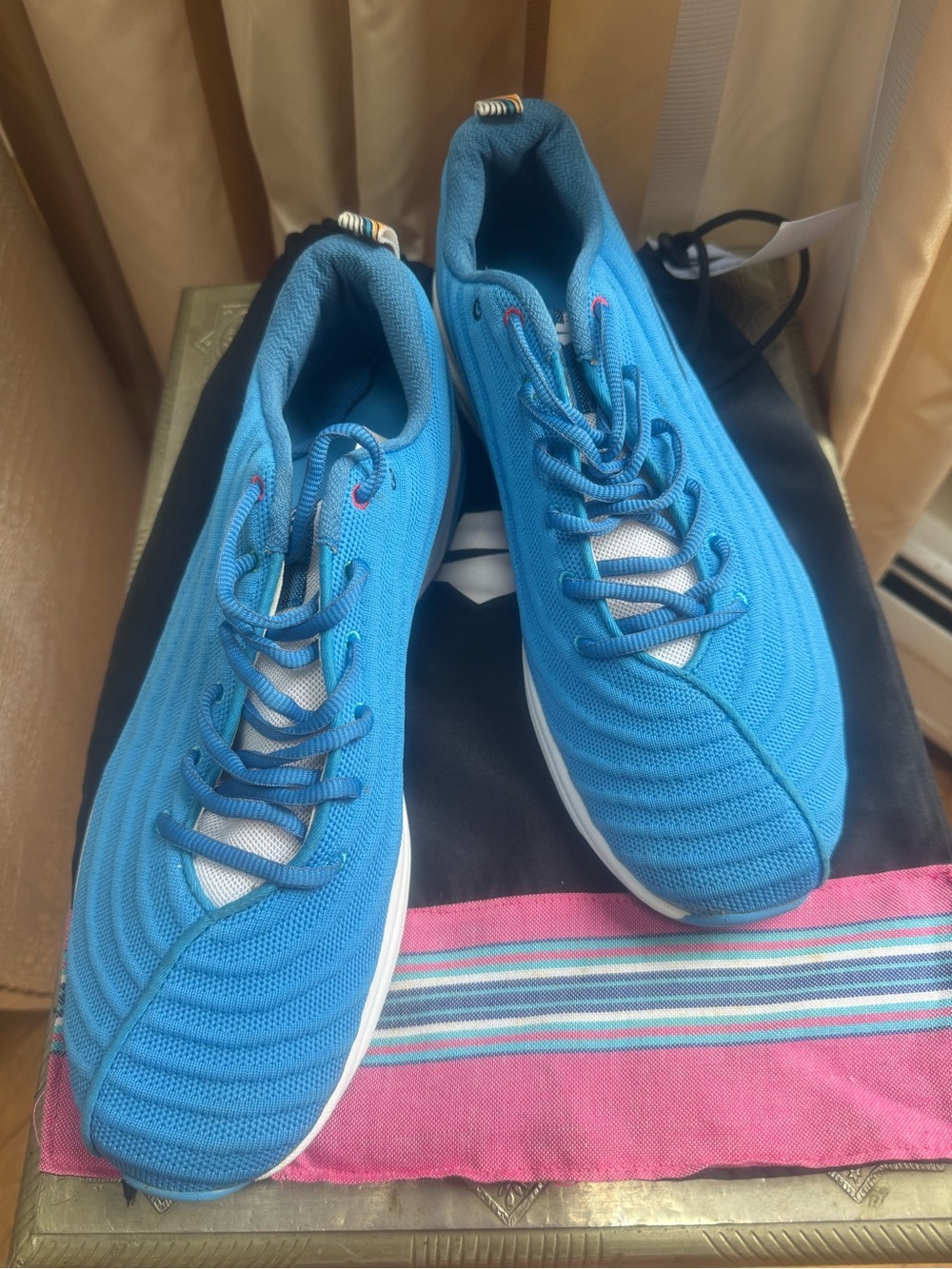 NWT. Kenyan Inspired for Runners.